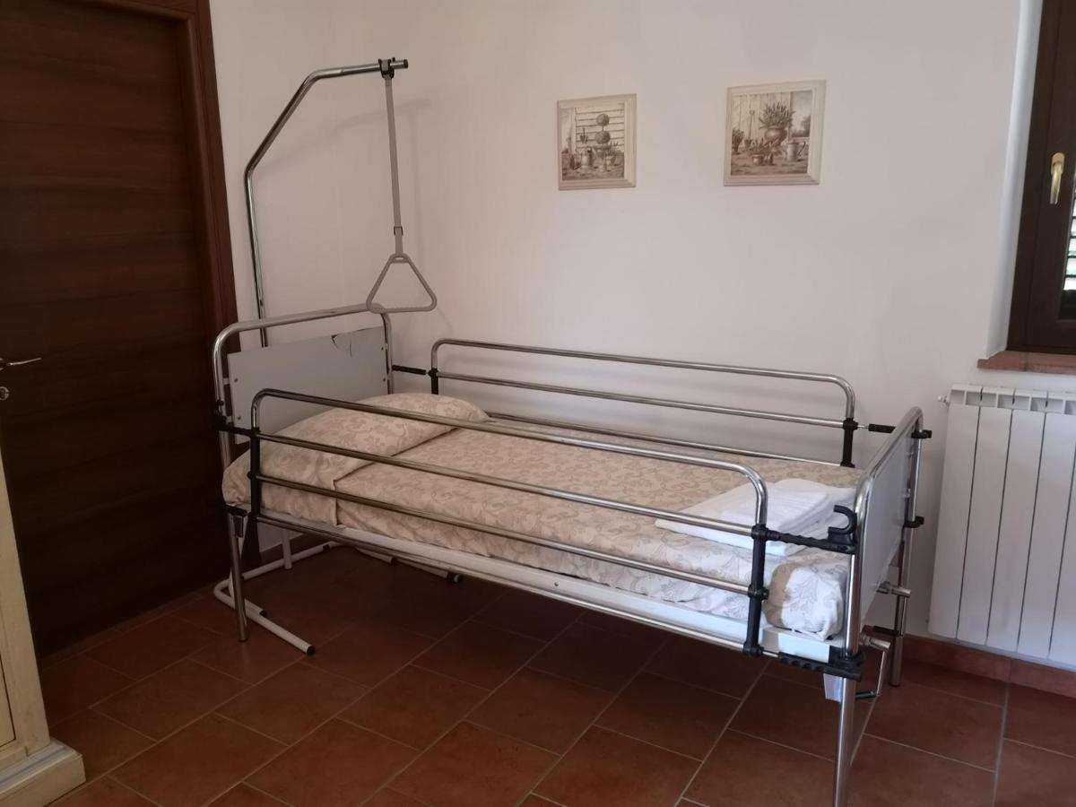 B&B Podere Montese 卢尼贾纳自由镇 外观 照片