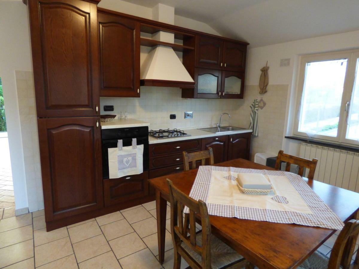 B&B Podere Montese 卢尼贾纳自由镇 外观 照片